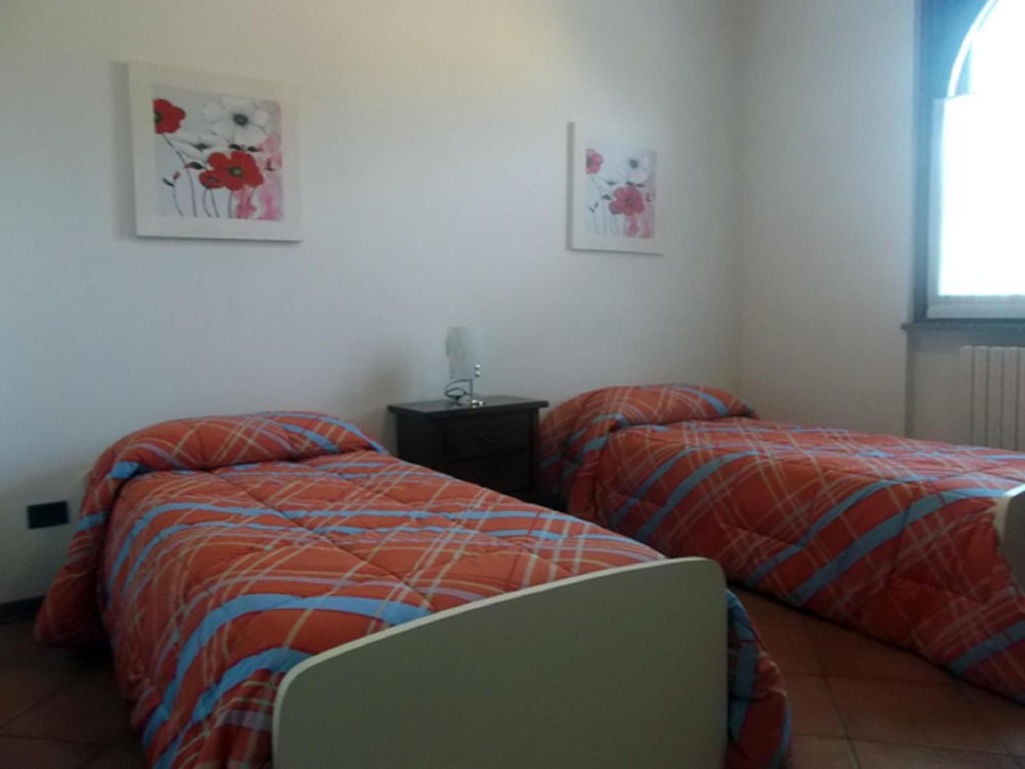 Crespi House Bed & Breakfast ปาราบิอาโก ห้อง รูปภาพ